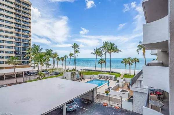 Naples, FL 34103,4005 Gulf Shore BLVD N #202