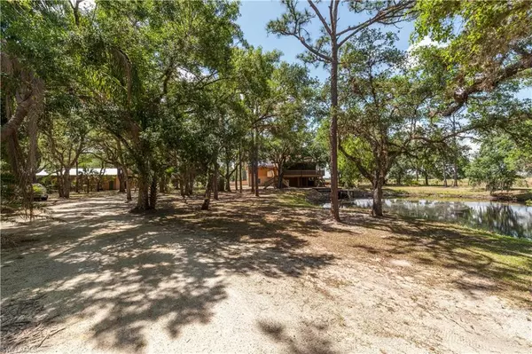 Labelle, FL 33935,1005 Western WAY