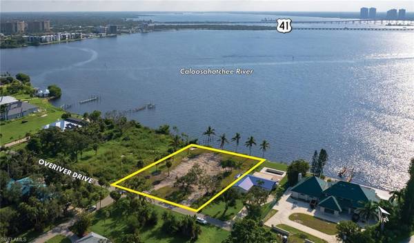 744 Overiver DR, North Fort Myers, FL 33903