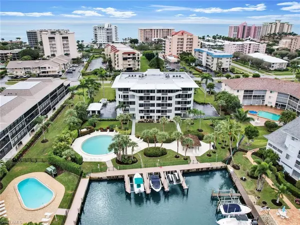 Marco Island, FL 34145,1041 Swallow AVE #202