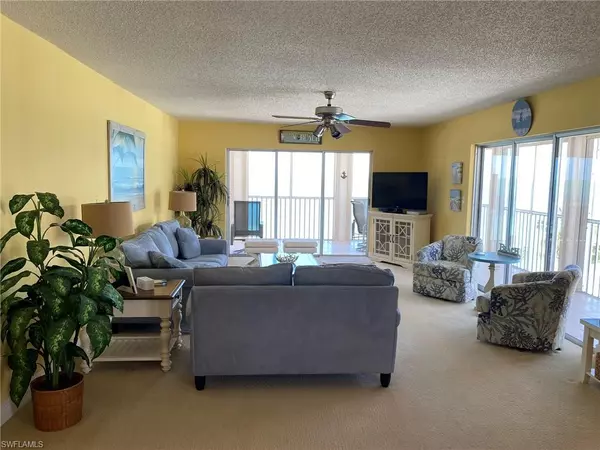 Naples, FL 34108,9485 Gulf Shore DR #B402