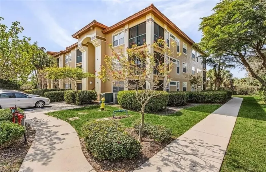 8851 Colonnades CT W #134, Bonita Springs, FL 34135