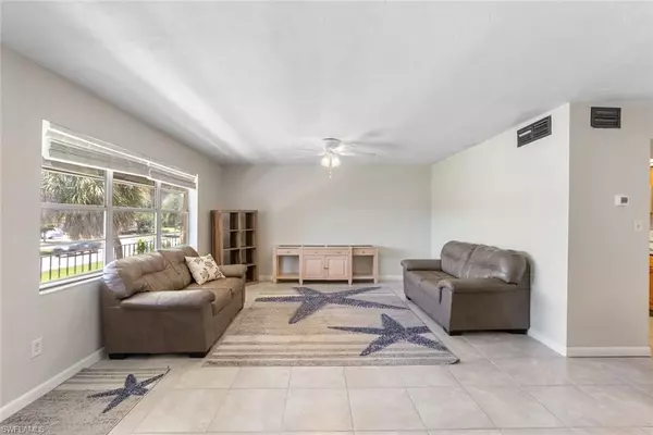 Marco Island, FL 34145,1047 Hartley AVE #203