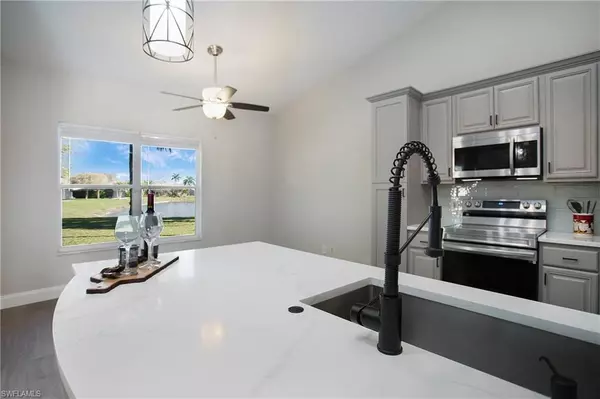 Naples, FL 34120,2921 Inlet Cove LN E