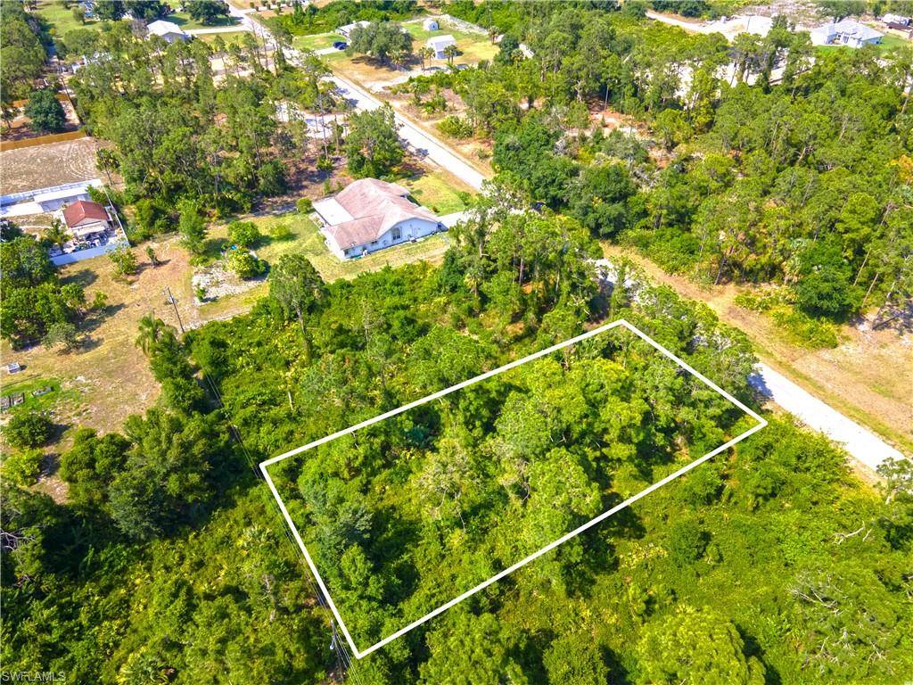 Lehigh Acres, FL 33972,1205 Robert AVE