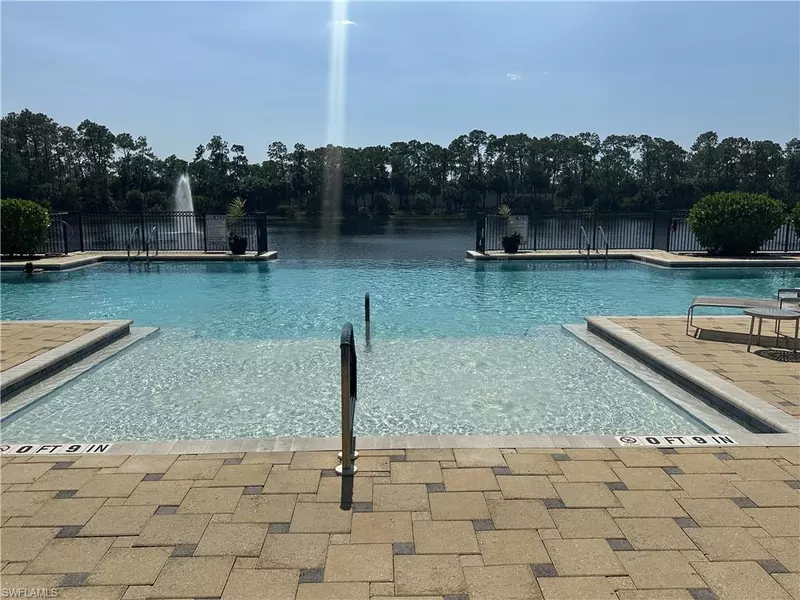 2004 Tarpon Bay DR N #101, Naples, FL 34119