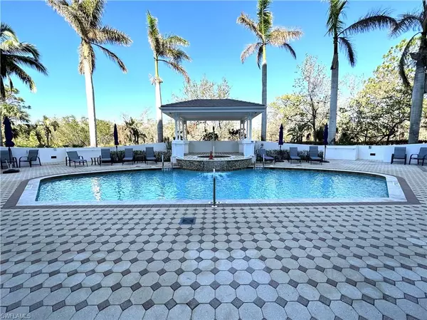 325 Dunes BLVD #306, Naples, FL 34110