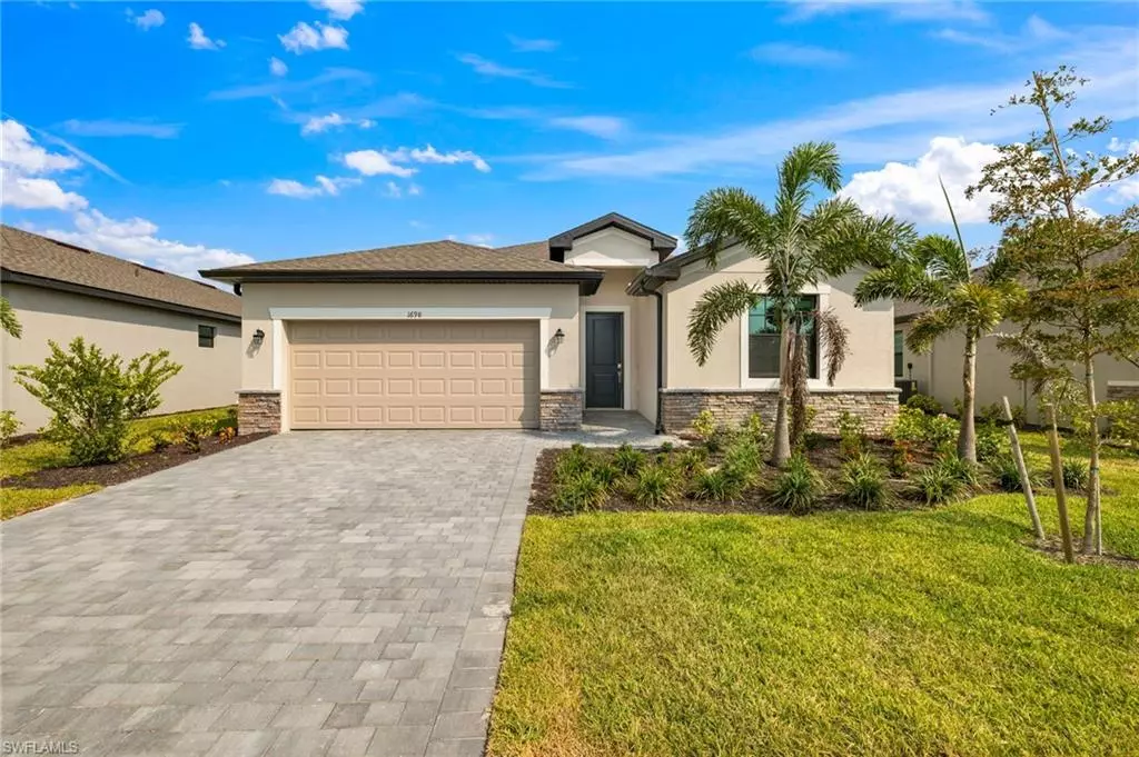 Port Charlotte, FL 33953,1698 Saddlewood CIR