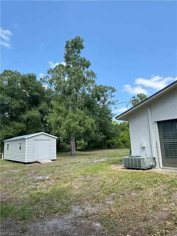 Lehigh Acres, FL 33972,507 Maple AVE N