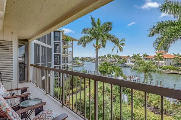 Marco Island, FL 34145,845 Collier CT #304