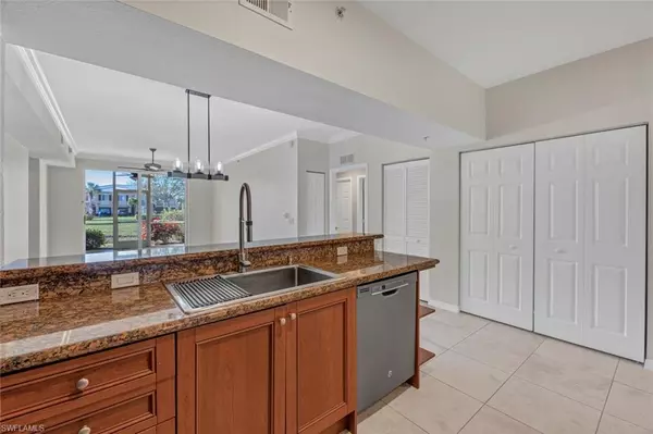 Estero, FL 33928,10009 Villagio Gardens LN #102