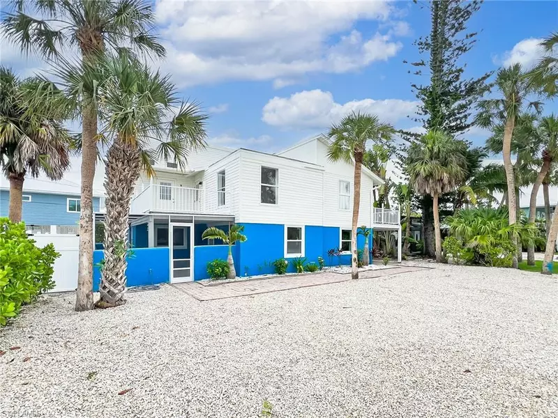 217 Delmar AVE, Fort Myers Beach, FL 33931