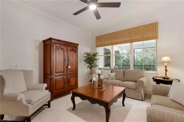 Naples, FL 34109,2863 Tiburon BLVD E #102