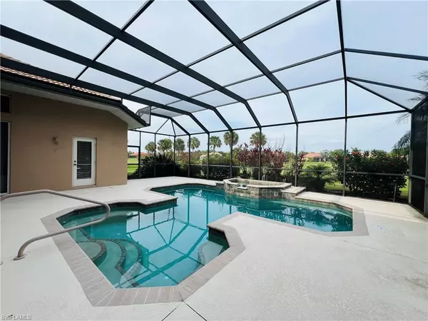 Bradenton, FL 34212,7641 Camden Harbour DR