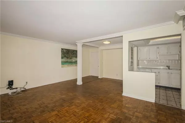 Naples, FL 34103,3030 Binnacle DR #204