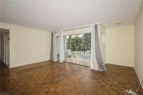 Naples, FL 34103,3030 Binnacle DR #204