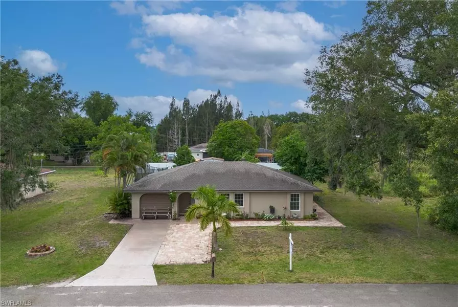 507 Robert AVE, Lehigh Acres, FL 33936