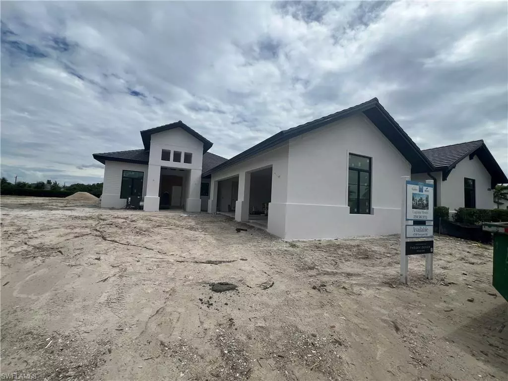 Naples, FL 34109,6708 Newport RD