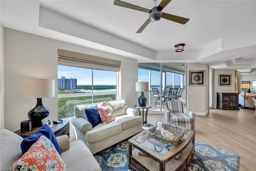 295 Grande WAY #402, Naples, FL 34110