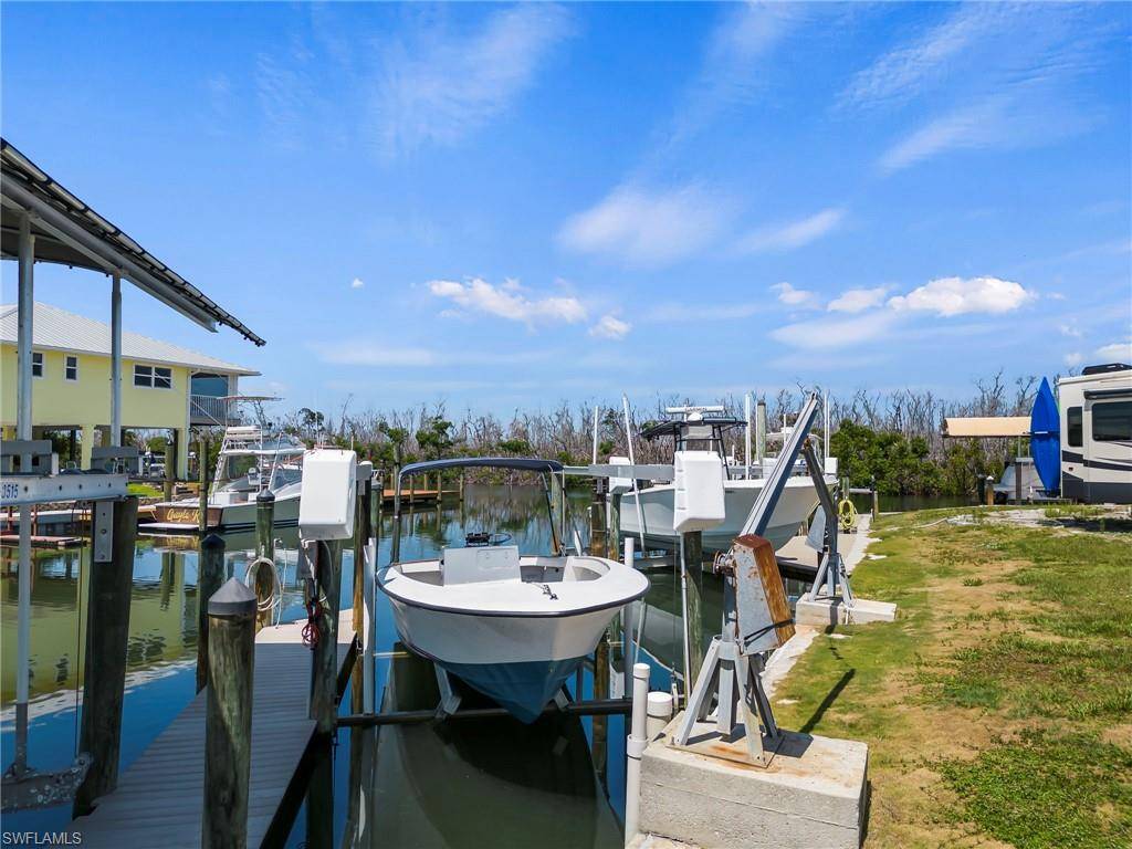 Other, FL 33956,3941 Blueberry LN