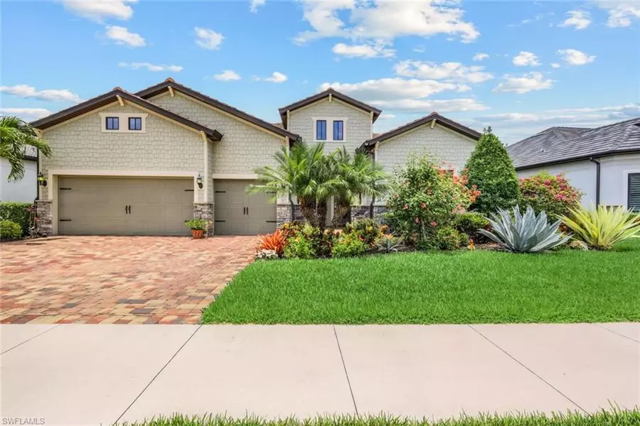 9335 Surfbird CT, Naples, FL 34120