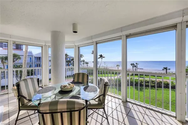 Naples, FL 34103,20 Seagate DR #202