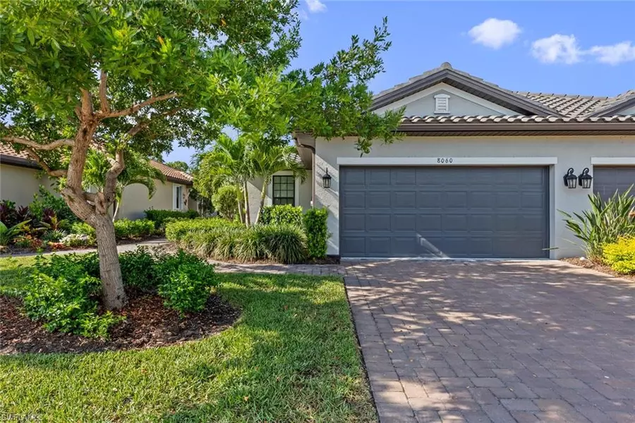 8060 CALLE CANOVAS CT, Naples, FL 34114