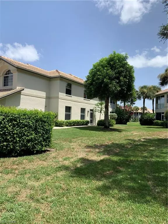 Naples, FL 34109,7762 Gardner DR #102