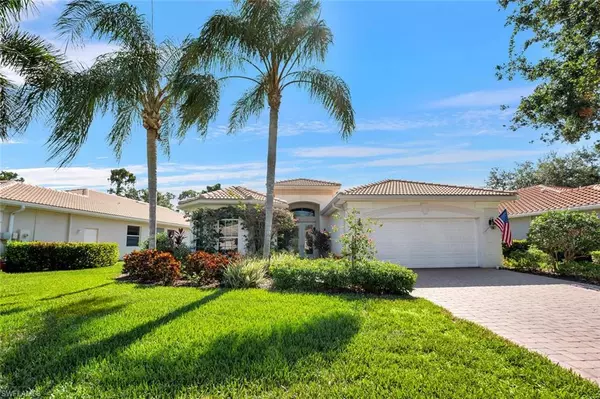 4736 Cerromar DR, Naples, FL 34112