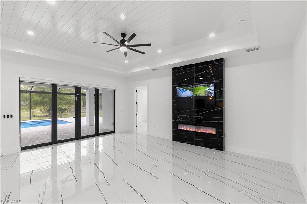 Naples, FL 34120,167 Everglades BLVD N