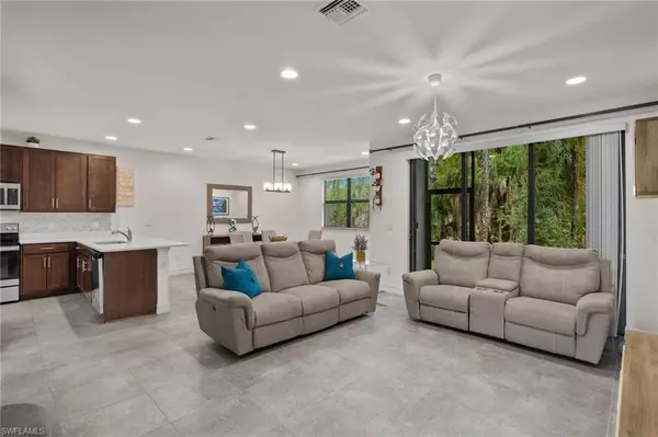 Naples, FL 34120,7955 Bristol CIR