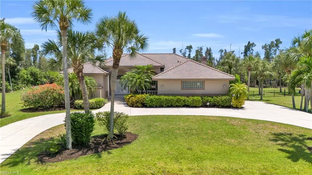 8721 Belle Meade DR, Fort Myers, FL 33908