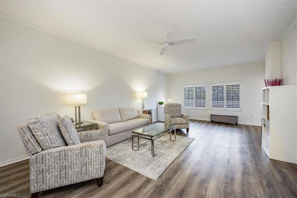 900 Arbor Lake DR #9-205, Naples, FL 34110
