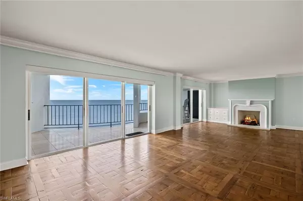 3951 GULF SHORE BLVD N #PH 2C, Naples, FL 34103
