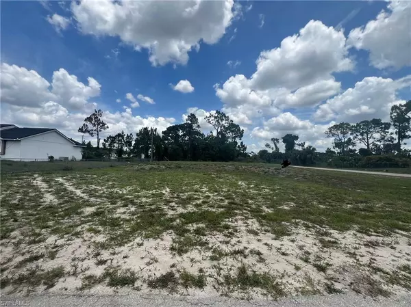 Lehigh Acres, FL 33973,2202 Bunker RD