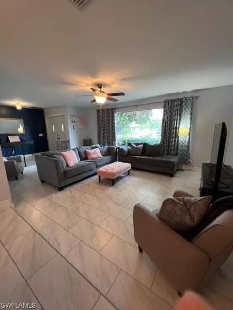 North Fort Myers, FL 33903,4337 S Bay CIR