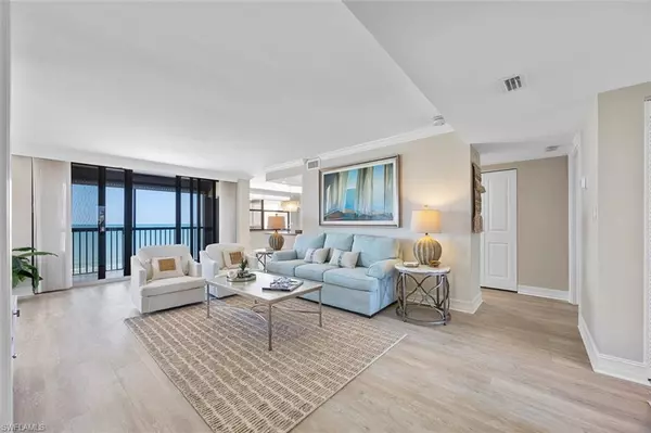 Naples, FL 34108,9375 Gulf Shore DR #502