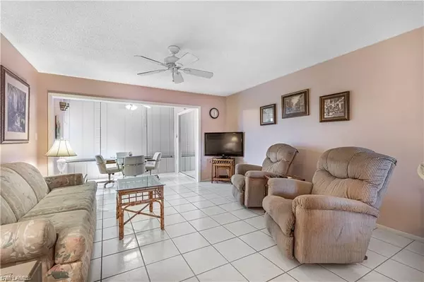 Fort Myers, FL 33907,1828 Pine Valley DR #302