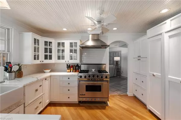Naples, FL 34103,626 Regatta RD