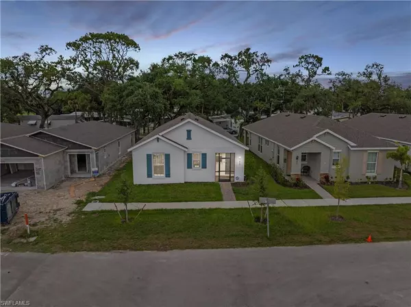 Labelle, FL 33935,880 FRIENDSHIP CIR