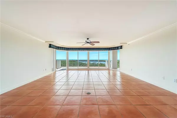 Naples, FL 34108,6849 Grenadier BLVD #701