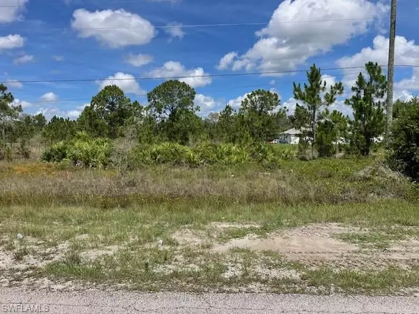 Lehigh Acres, FL 33974,760/762 Eisenhower BLVD