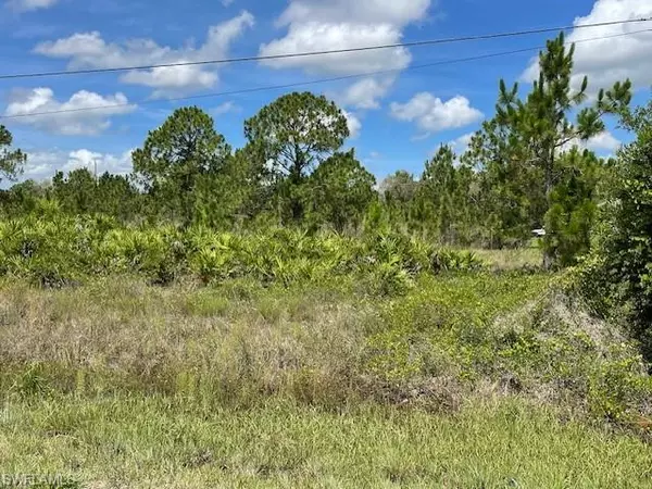 Lehigh Acres, FL 33974,760/762 Eisenhower BLVD