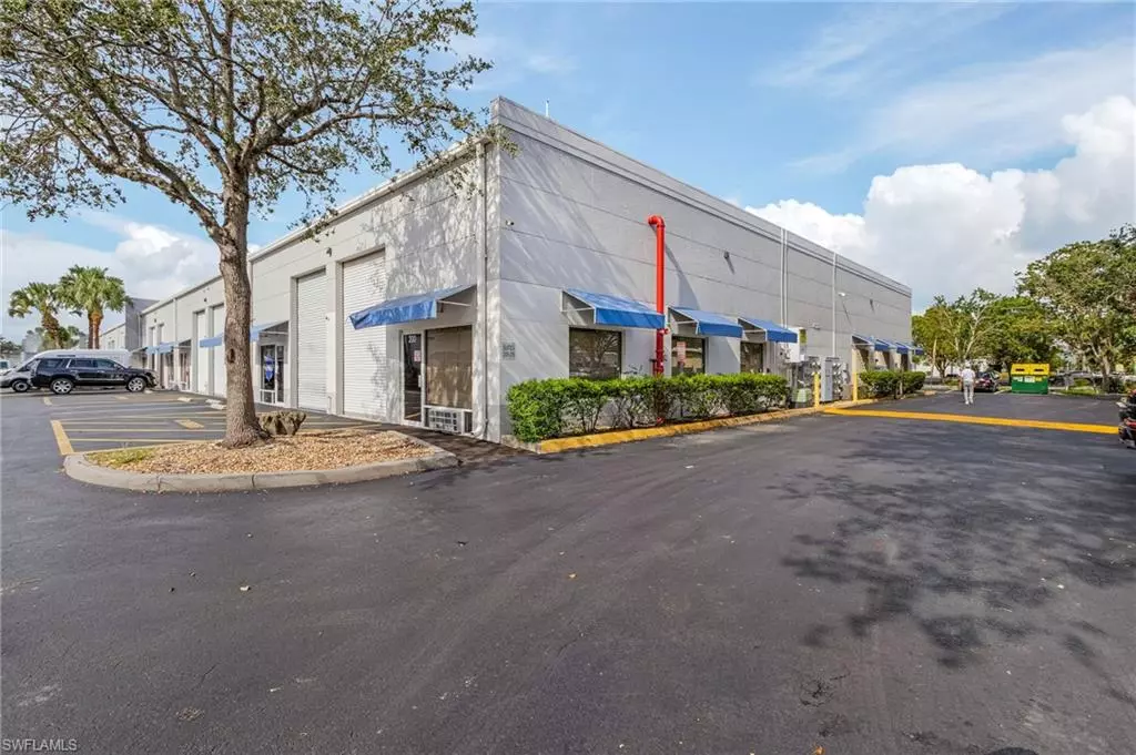 Naples, FL 34104,4120 Enterprise AVE #108-111