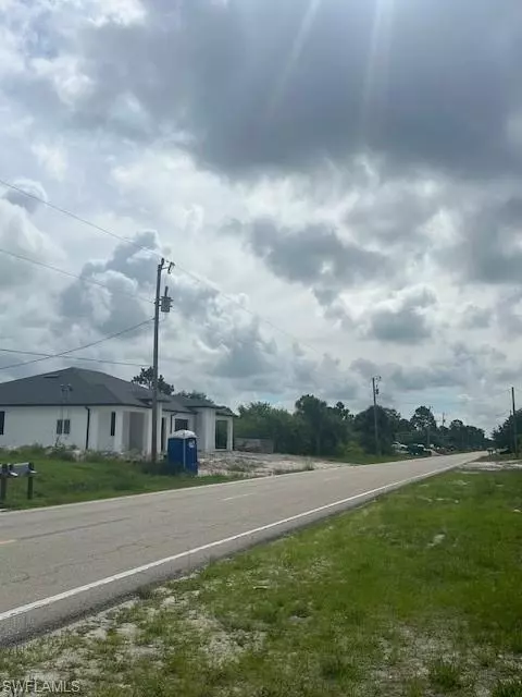 Lehigh Acres, FL 33972,817/819 W 12th ST