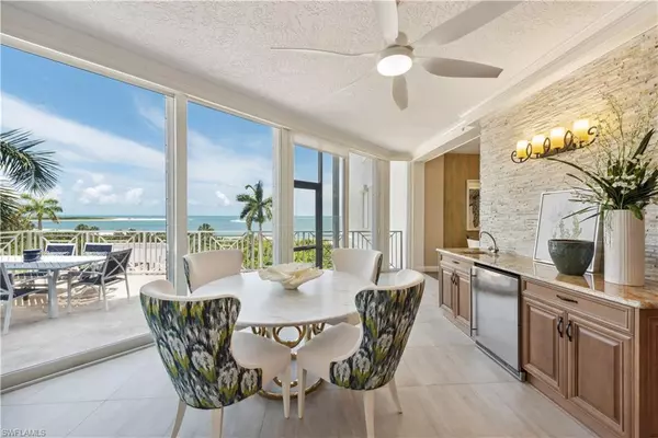 Marco Island, FL 34145,5000 Royal Marco WAY #332