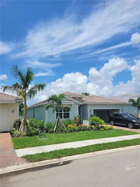 399 Grace Bay LN, Naples, FL 34114