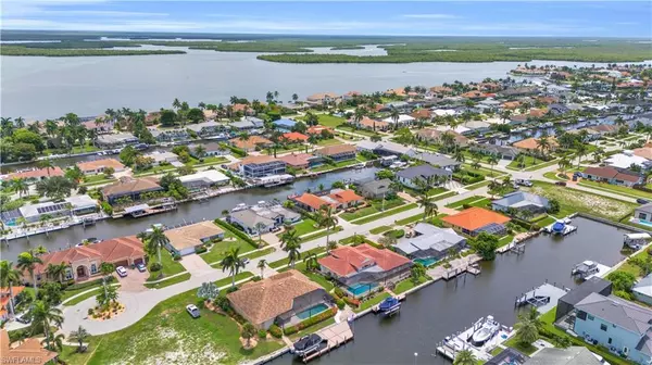 Marco Island, FL 34145,329 Rockhill CT