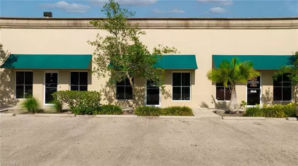 Naples, FL 34110,1076 Business LN #3