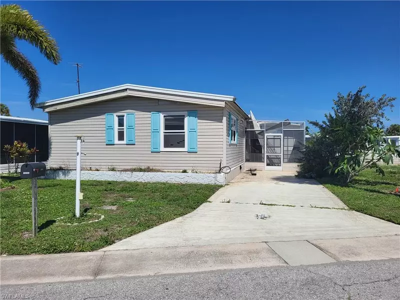 17640 Bryan CT, Fort Myers Beach, FL 33931